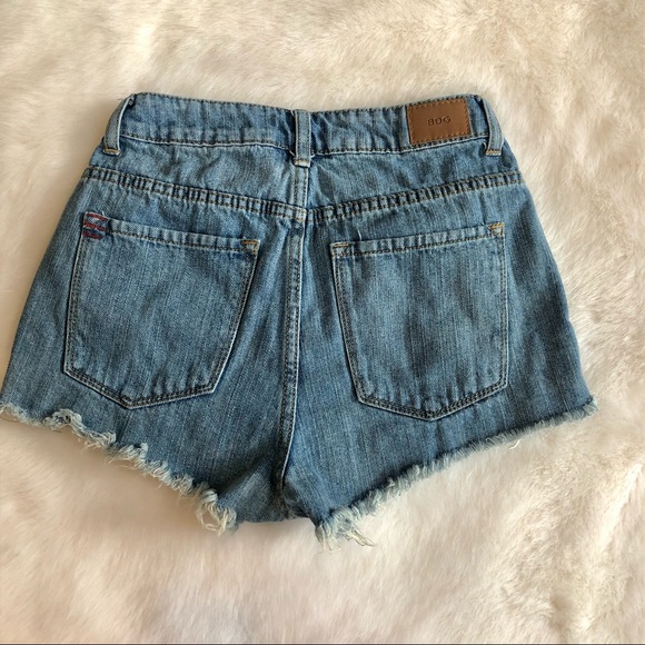 ⭐️ BDG Urban Outfitters High Rise Dree Cheeky Jean Denim Shorts Size 25 - Picture 3 of 9